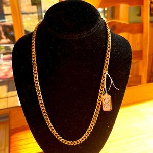 U7 18KGP on stainless steel chain